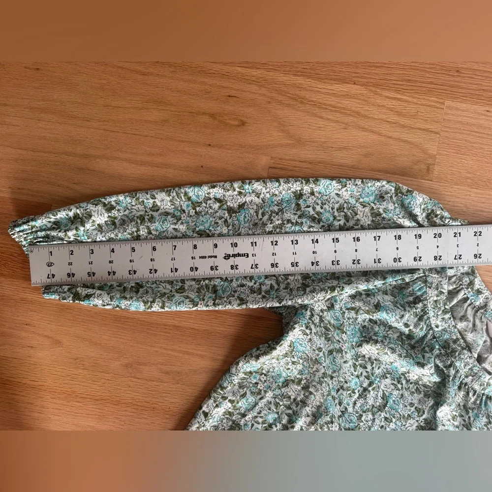 Lauren Conrad Flowy Floral Print Women's Blouse Size Medium - Picture 5 of 9